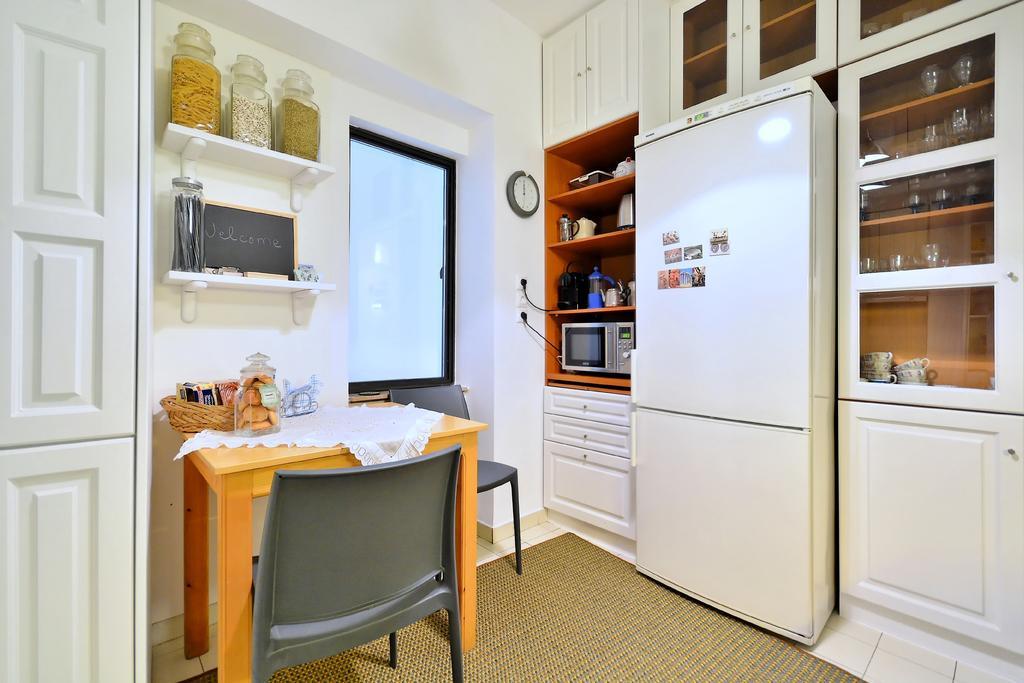 Plaka Elegant Apartment Atene Esterno foto