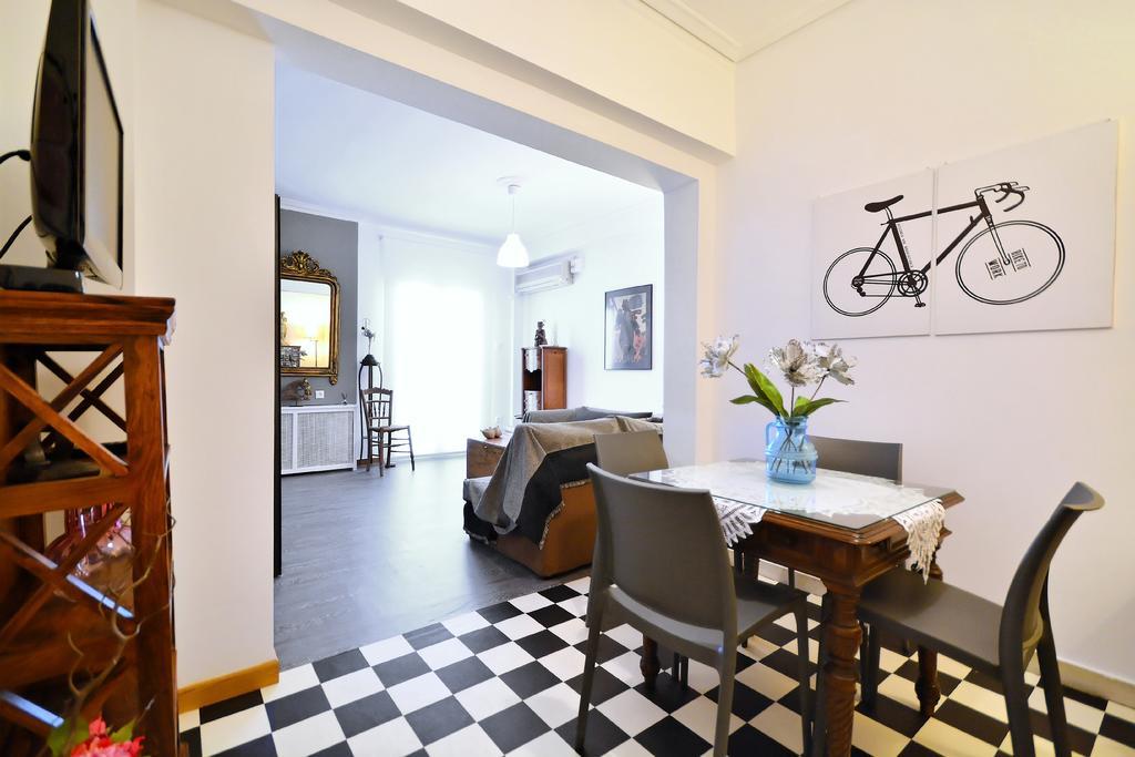 Plaka Elegant Apartment Atene Esterno foto